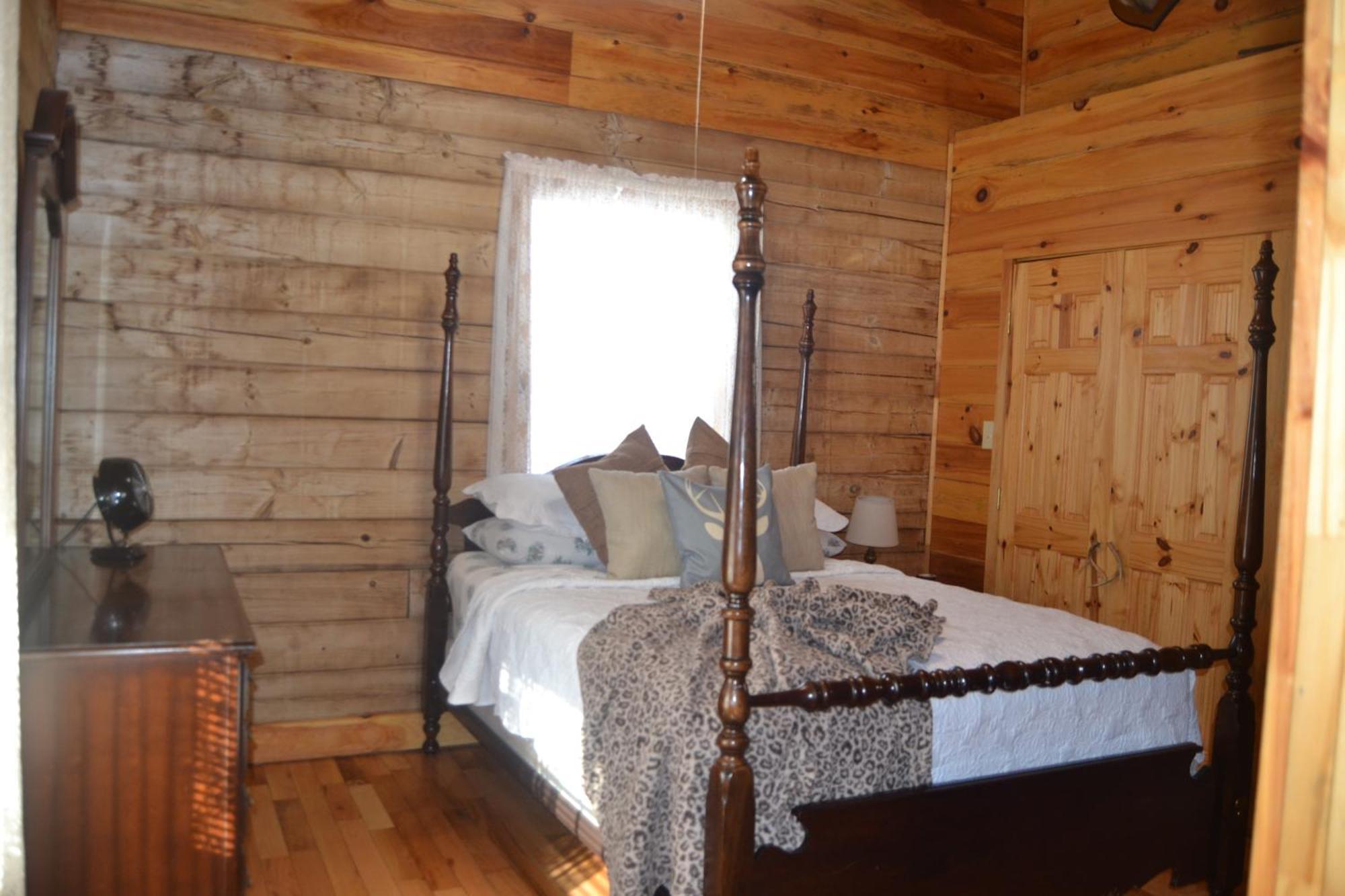 The Willow, Secluded And Cozy Country Cabin Ravenna Exterior foto