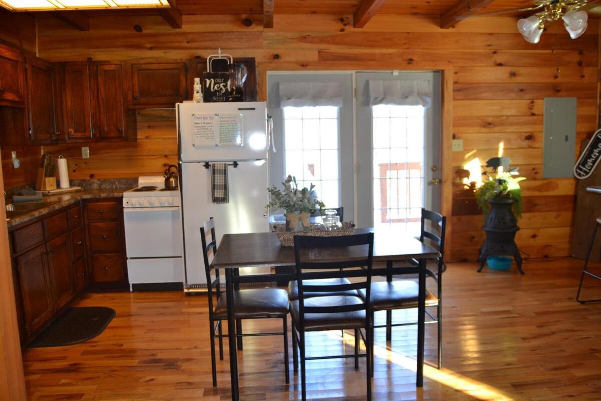 The Willow, Secluded And Cozy Country Cabin Ravenna Exterior foto